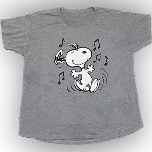 Women’s Snoopy Tee